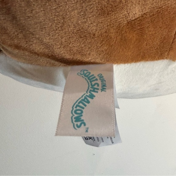 SQUISHMALLOWS Regina Corgie Brown and Cream Puffry Backpack Adjustable Straps - Picture 8 of 10